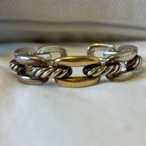 Elegant Two-Tone Chain Bracelet